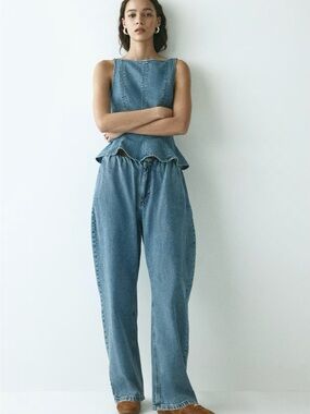 BARREL-LEG DENIM PANTS